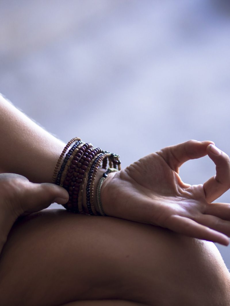 a hand holding a cellphone